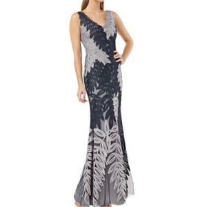 New JSCollections Leaf Soutache Trumpet gown size 4
NWT
Retail $358